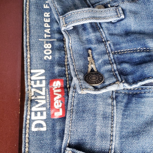 Boy's Denizen Jeans 14 208 Taper Fit - Picture 2 of 6